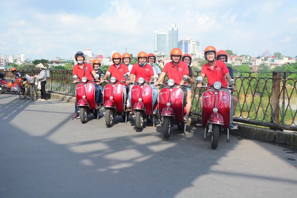 Hanoi Countryside Vespa Tour : Red River Delta & Co Loa Ancient Citadel