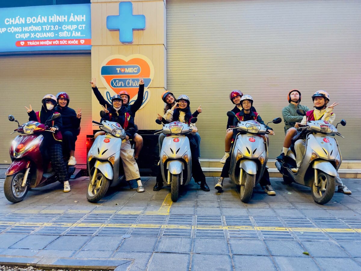 Hanoi Food Tours: Hanoi By Night Foodie Motorbike Tour  Led By Women