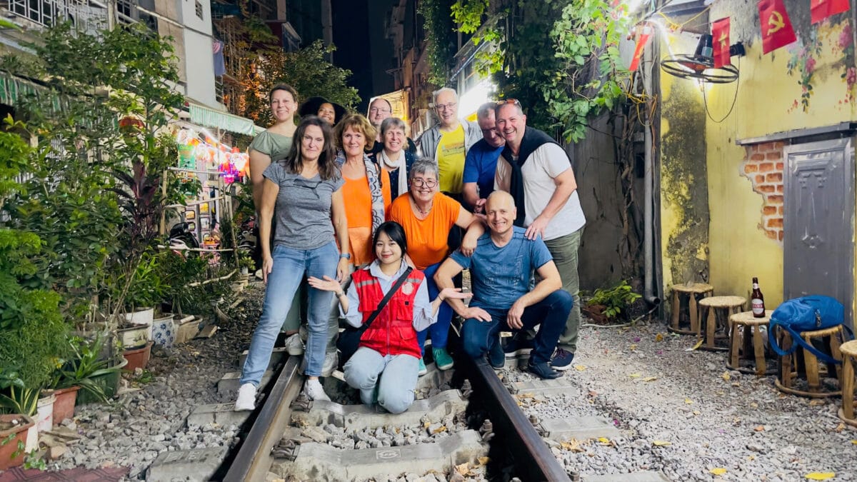 Hanoi Food Tours: Hanoi By Night Foodie Motorbike Tour  Led By Women