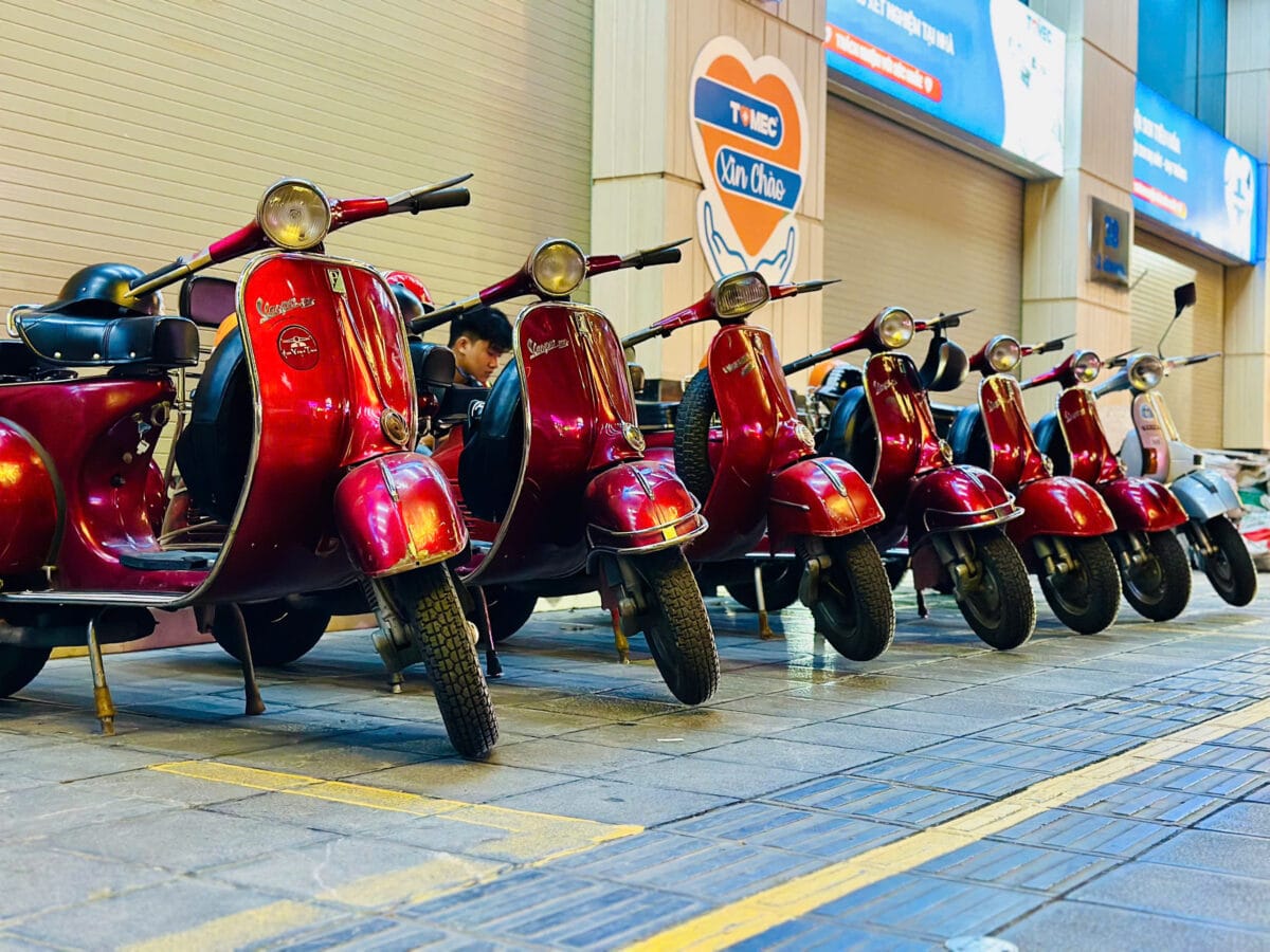 Hanoi Countryside Vespa Tour : Red River Delta & Co Loa Ancient Citadel