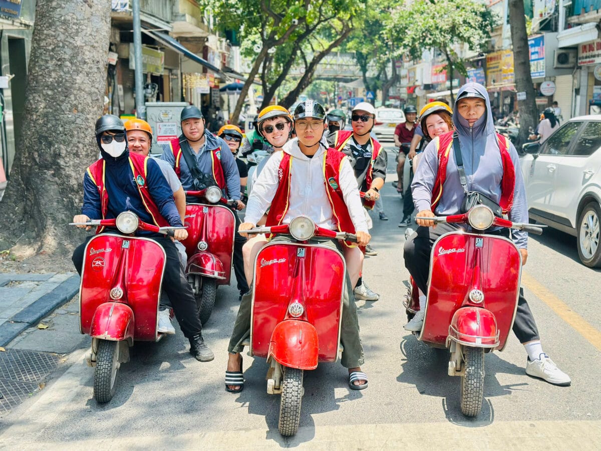 Hanoi Countryside Vespa Tour : Red River Delta & Co Loa Ancient Citadel
