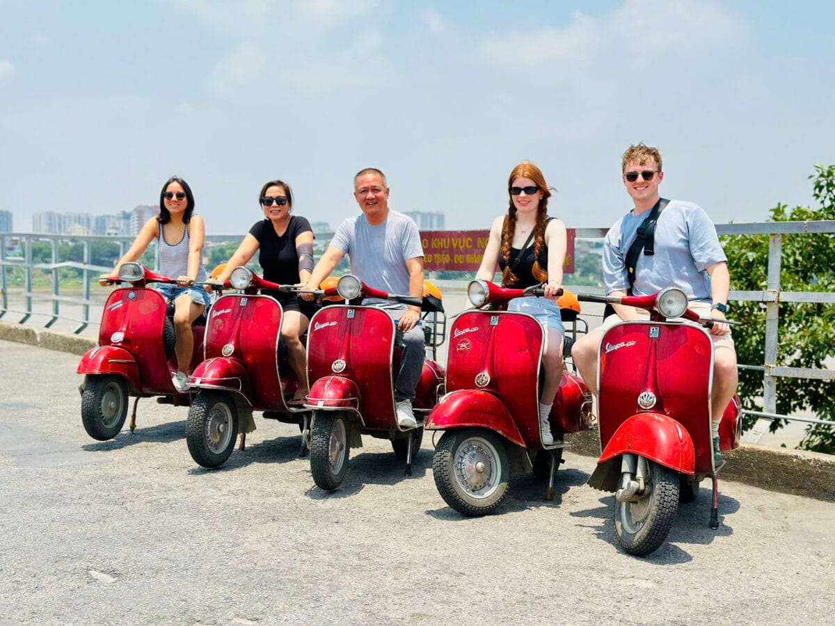 Hanoi Countryside Vespa Tour : Red River Delta & Co Loa Ancient Citadel