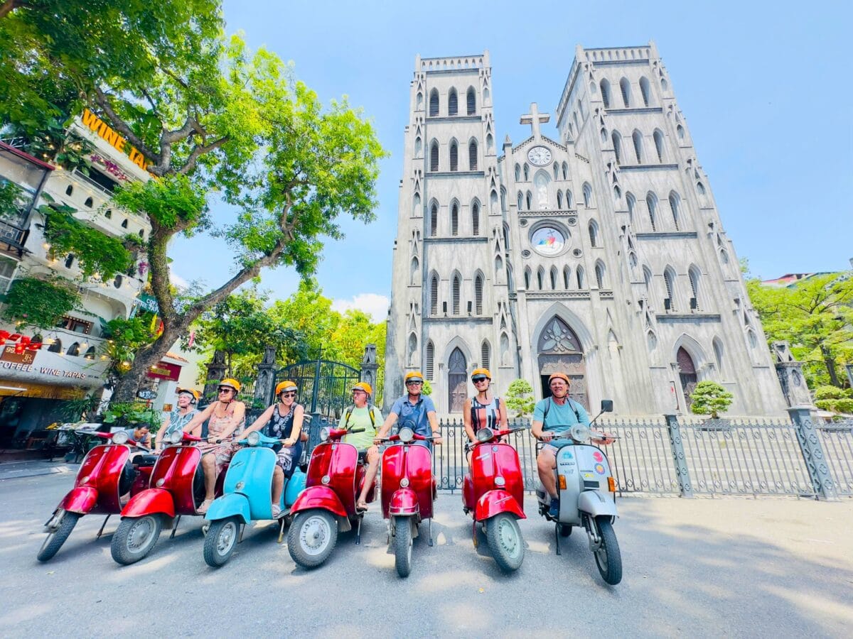 Hanoi Countryside Vespa Tour : Red River Delta & Co Loa Ancient Citadel