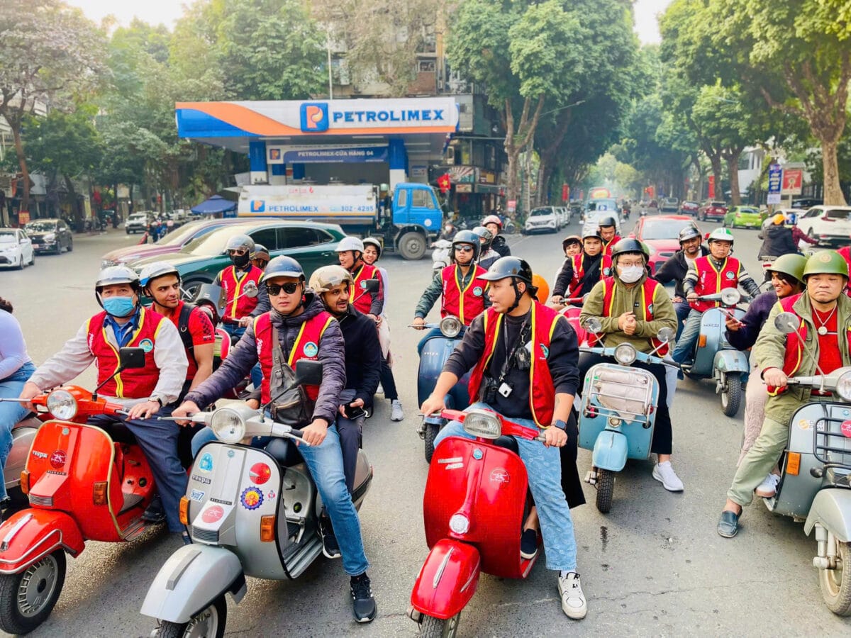 Hanoi Countryside Vespa Tour : Red River Delta & Co Loa Ancient Citadel