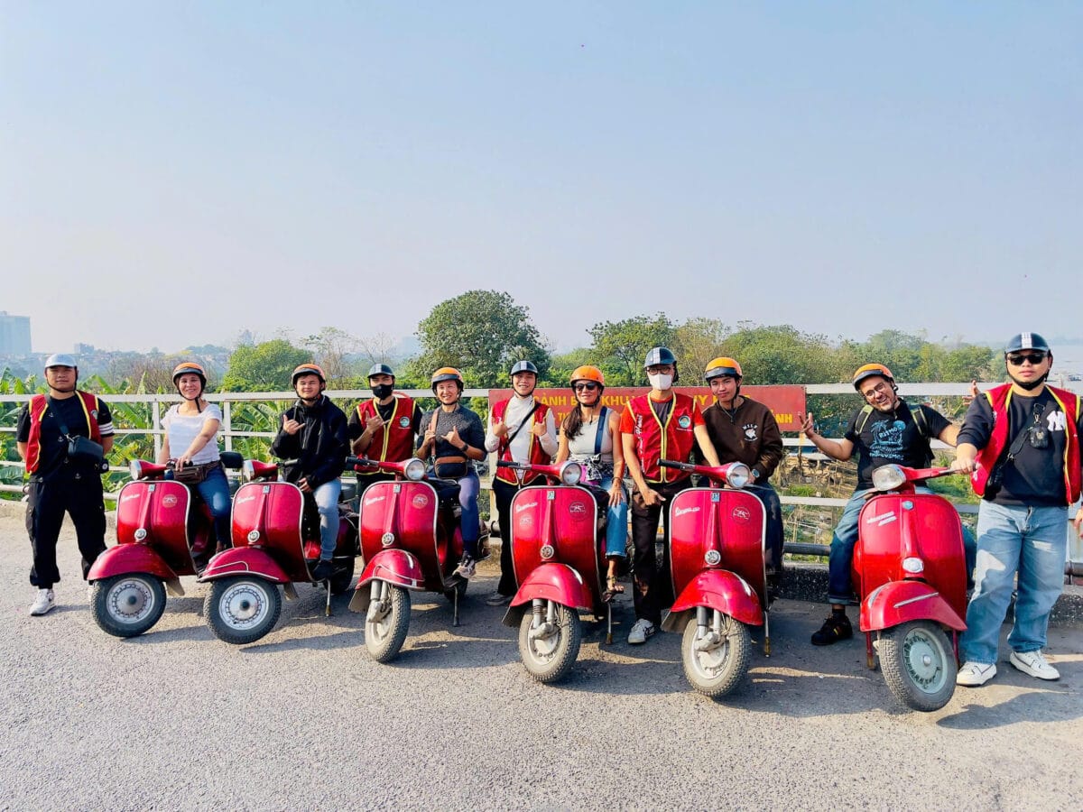 Hanoi Countryside Vespa Tour : Red River Delta & Co Loa Ancient Citadel