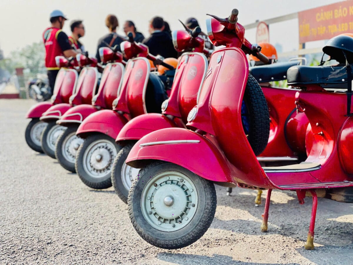 Hanoi Countryside Vespa Tour : Red River Delta & Co Loa Ancient Citadel