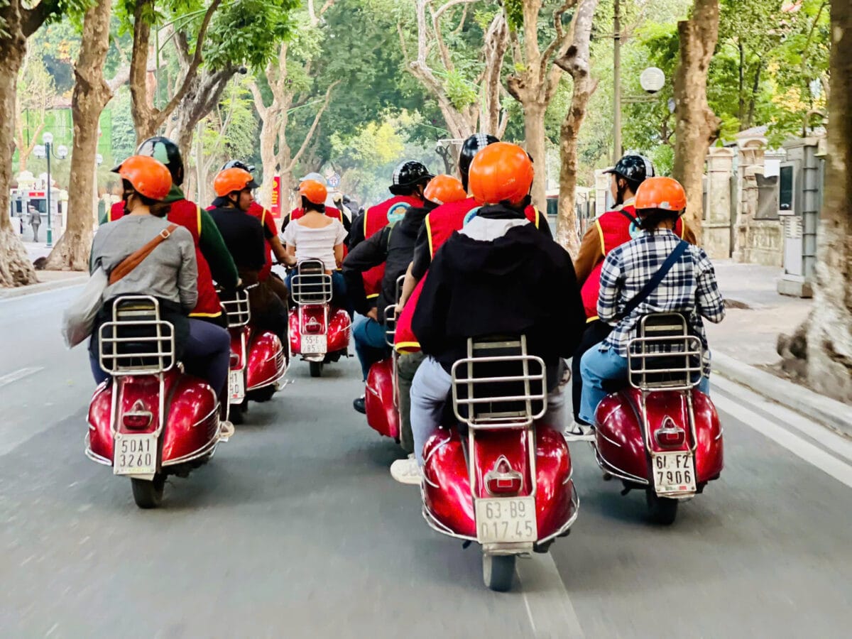 Hanoi Countryside Vespa Tour : Red River Delta & Co Loa Ancient Citadel