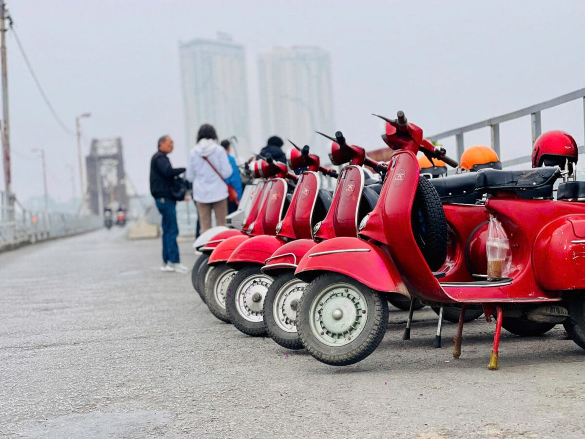 Hanoi Countryside Vespa Tour : Red River Delta & Co Loa Ancient Citadel