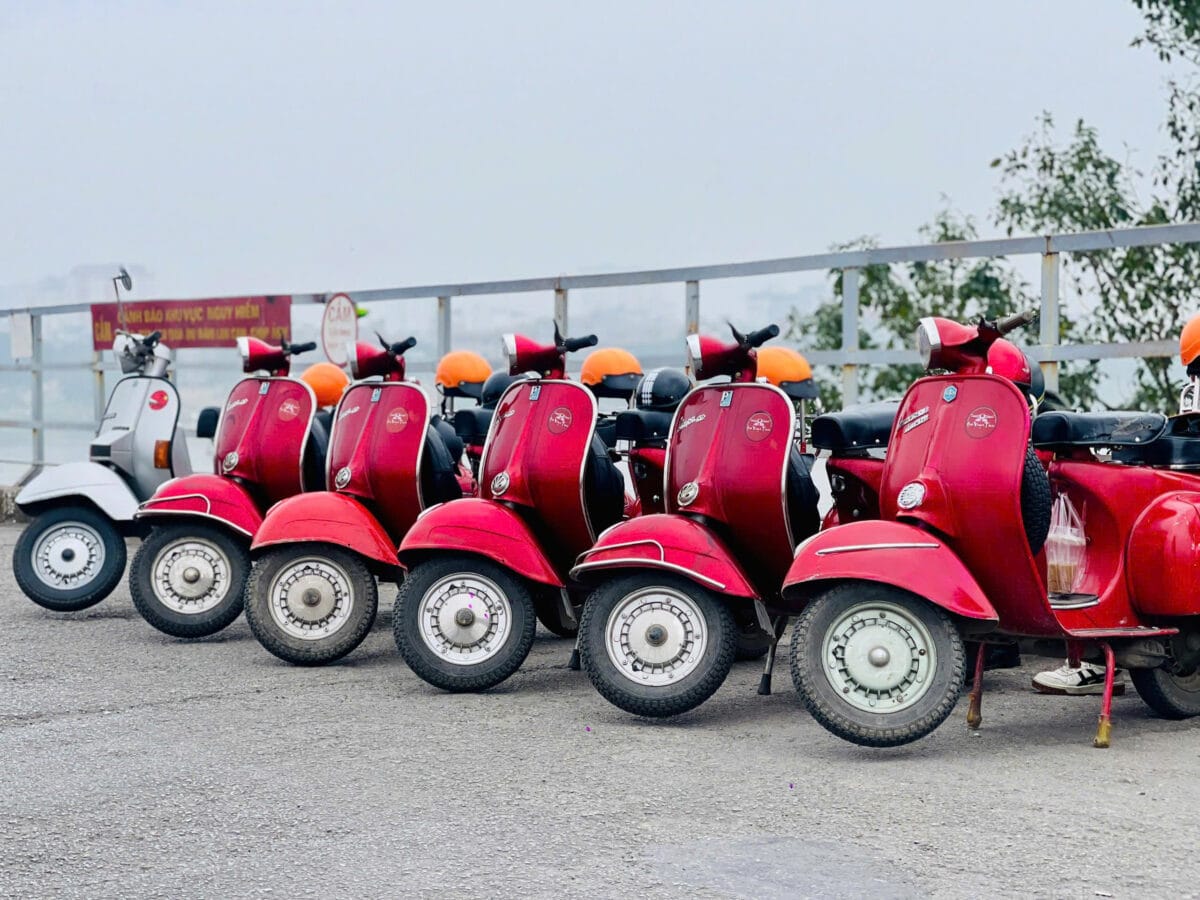Hanoi Countryside Vespa Tour : Red River Delta & Co Loa Ancient Citadel