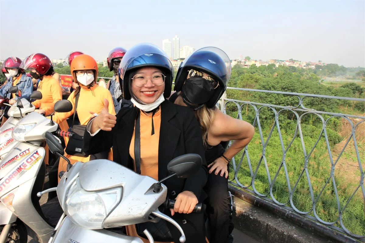 Hanoi Jeep Tours Led By Women: Hanoi City Jeep Tours By Vietnam People’s Army Legend Jeep