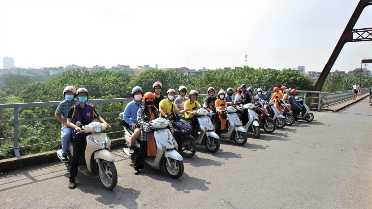 Hanoi Jeep Tours Led By Women: Hanoi City Jeep Tours By Vietnam People’s Army Legend Jeep