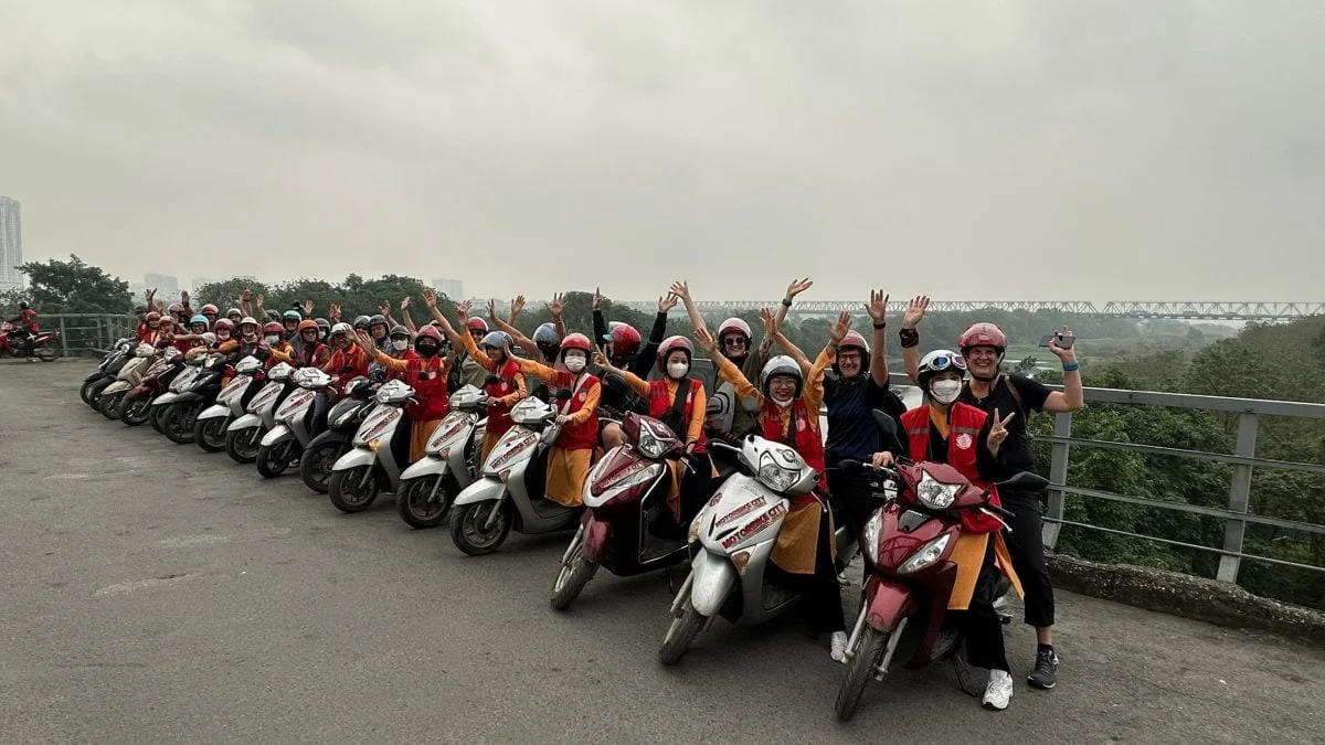 Hanoi Jeep Tours Led By Women: Hanoi City Jeep Tours By Vietnam People’s Army Legend Jeep