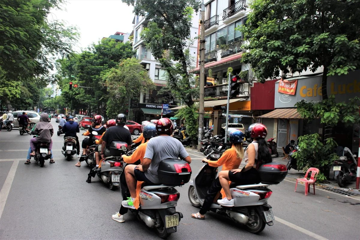 Hanoi Jeep Tours Led By Women: Hanoi City Jeep Tours By Vietnam People’s Army Legend Jeep