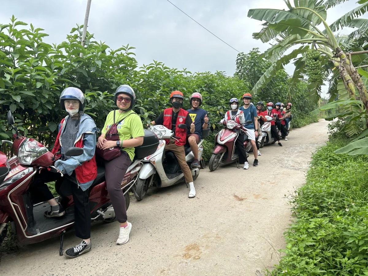 Hanoi Jeep Tours Led By Women: Hanoi City Jeep Tours By Vietnam People’s Army Legend Jeep