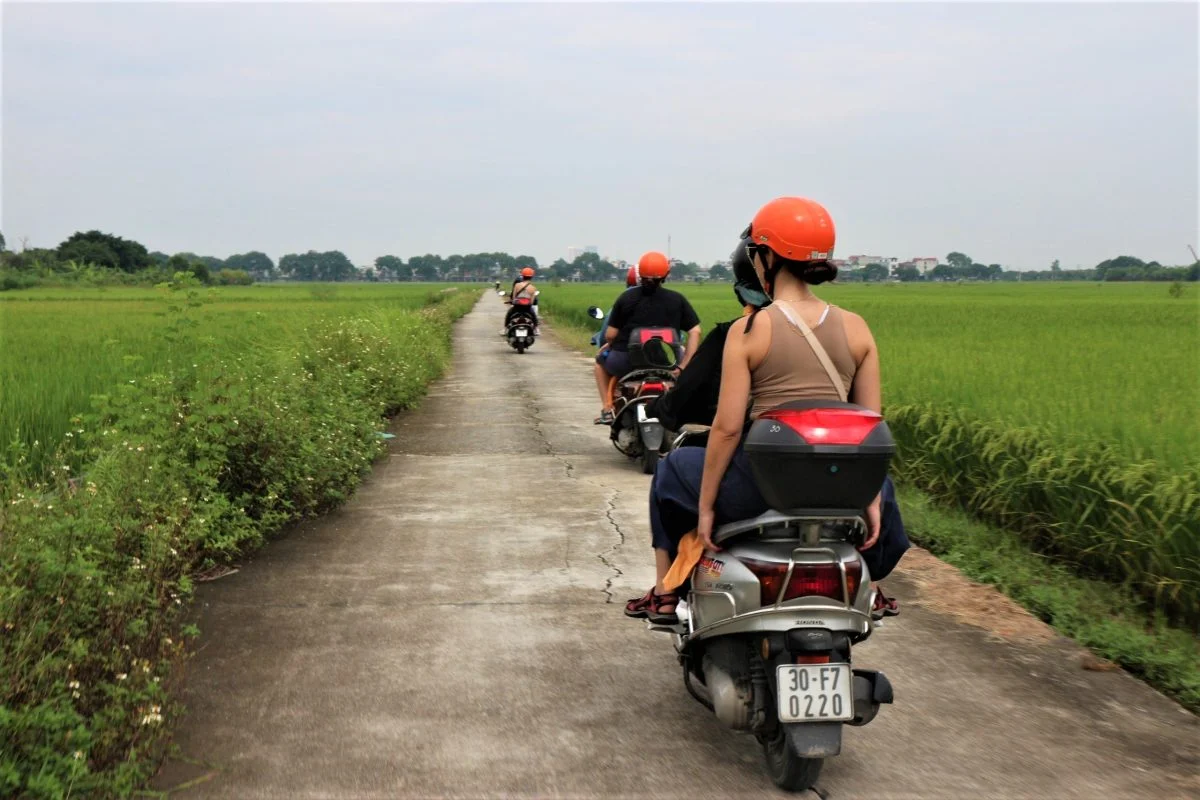 Hanoi Jeep Tours Led By Women: Hanoi City Jeep Tours By Vietnam People’s Army Legend Jeep