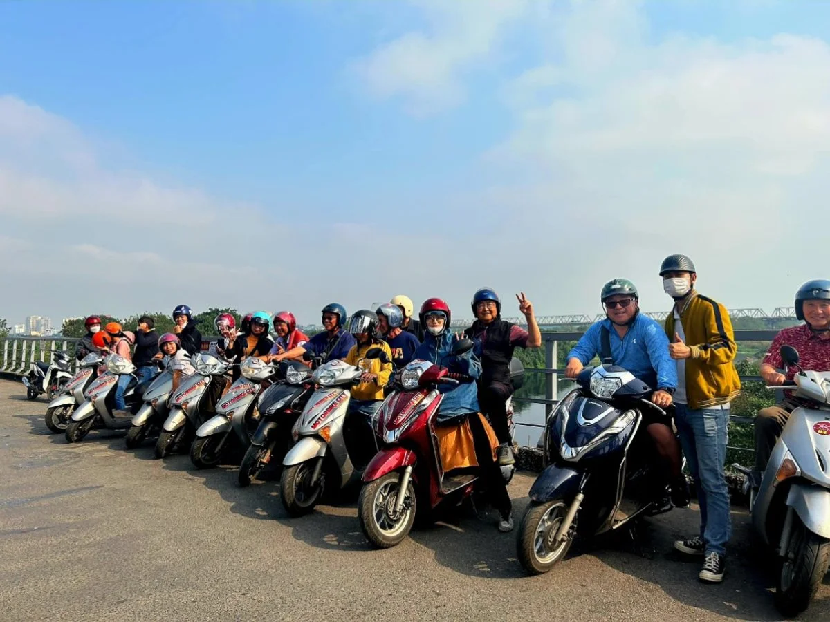 Hanoi Jeep Tours Led By Women: Hanoi City Jeep Tours By Vietnam People’s Army Legend Jeep