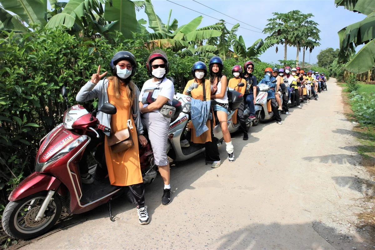 Hanoi Jeep Tours Led By Women: Hanoi City Jeep Tours By Vietnam People’s Army Legend Jeep