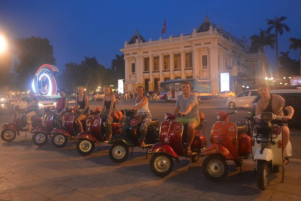 Hanoi Countryside Vespa Tour : Red River Delta & Co Loa Ancient Citadel