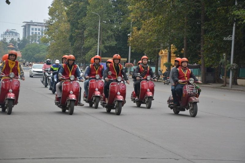 Hanoi Countryside Vespa Tour : Red River Delta & Co Loa Ancient Citadel