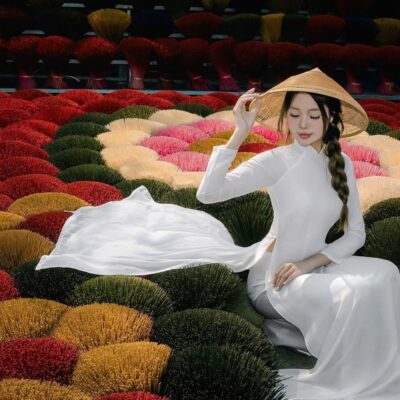Hanoi Private Half Day Tour to Quang Phu Cau Incense Village and Chuong Conical Hat Village