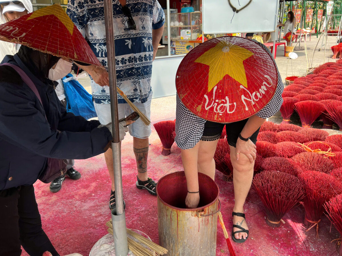 Hanoi Private Half Day Tour to Quang Phu Cau Incense Village and Chuong Conical Hat Village