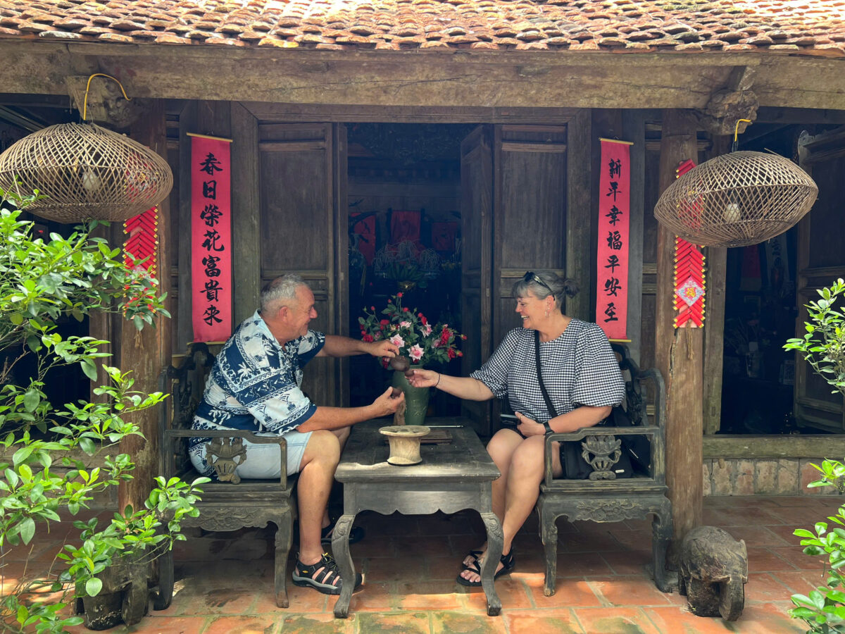 Hanoi Private Half Day Tour to Quang Phu Cau Incense Village and Chuong Conical Hat Village