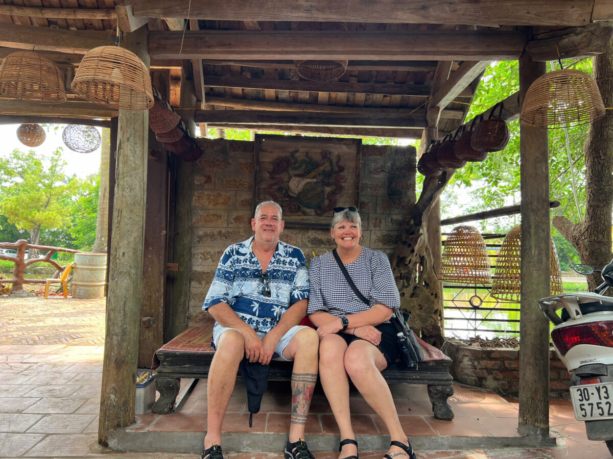Hanoi Private Half Day Tour to Quang Phu Cau Incense Village and Chuong Conical Hat Village