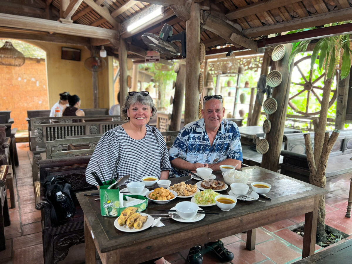Hanoi Private Half Day Tour to Quang Phu Cau Incense Village and Chuong Conical Hat Village