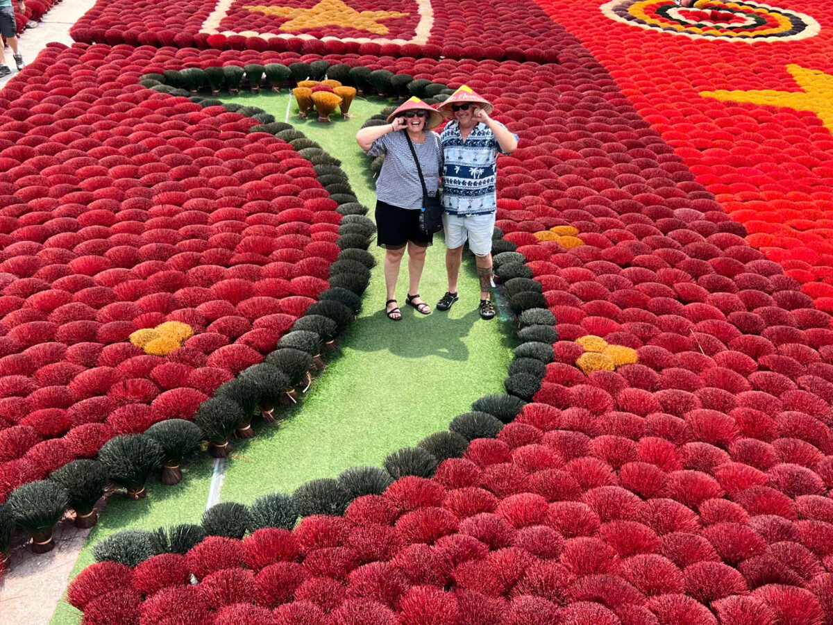 Hanoi Private Half Day Tour to Quang Phu Cau Incense Village and Chuong Conical Hat Village