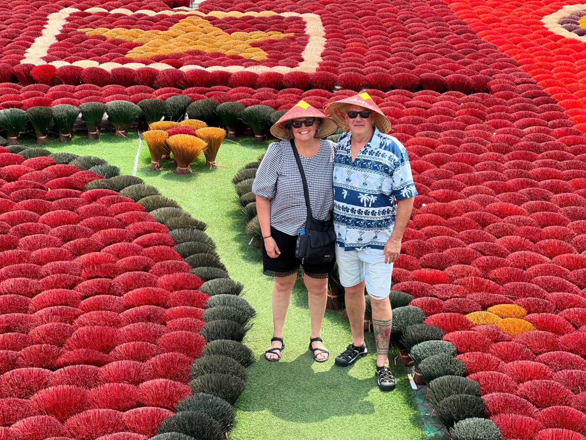 Hanoi Private Half Day Tour to Quang Phu Cau Incense Village and Chuong Conical Hat Village