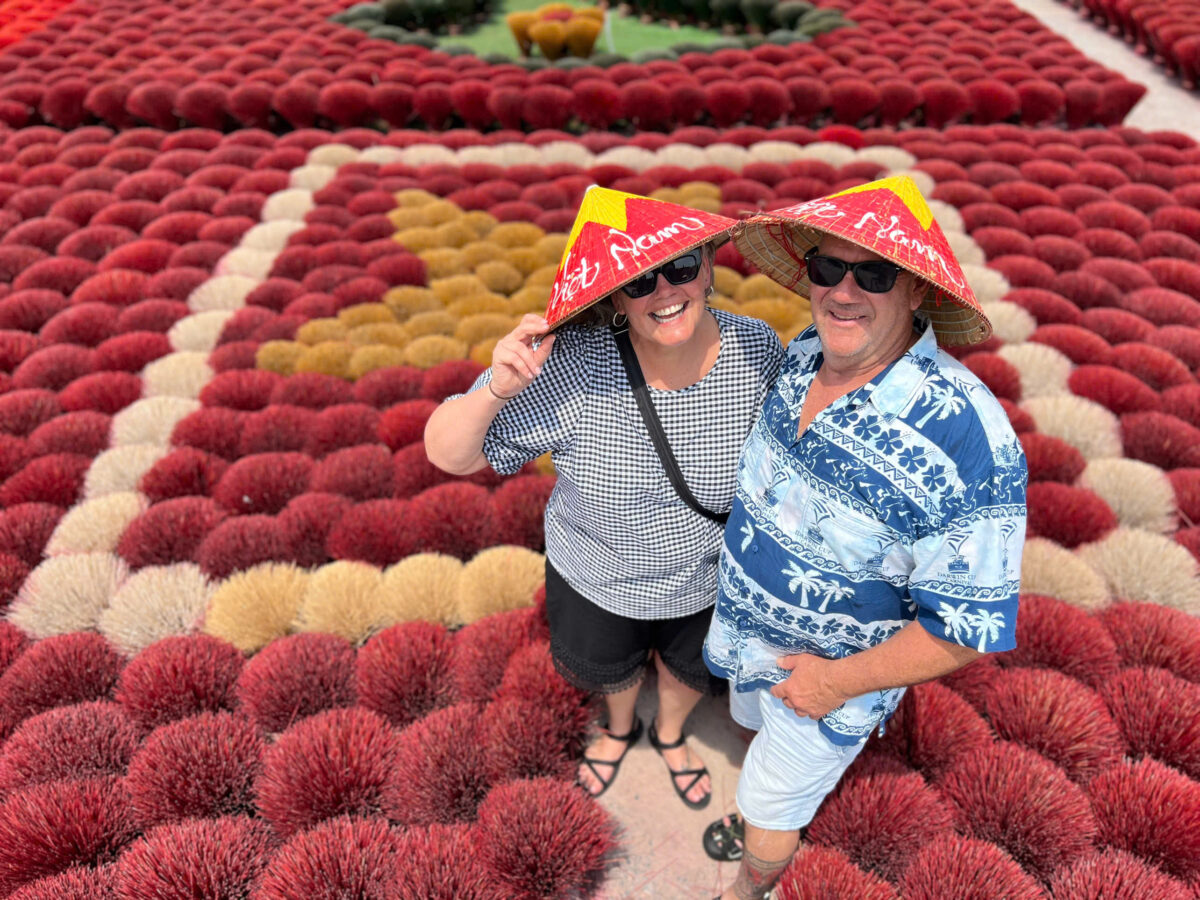 Hanoi Private Half Day Tour to Quang Phu Cau Incense Village and Chuong Conical Hat Village